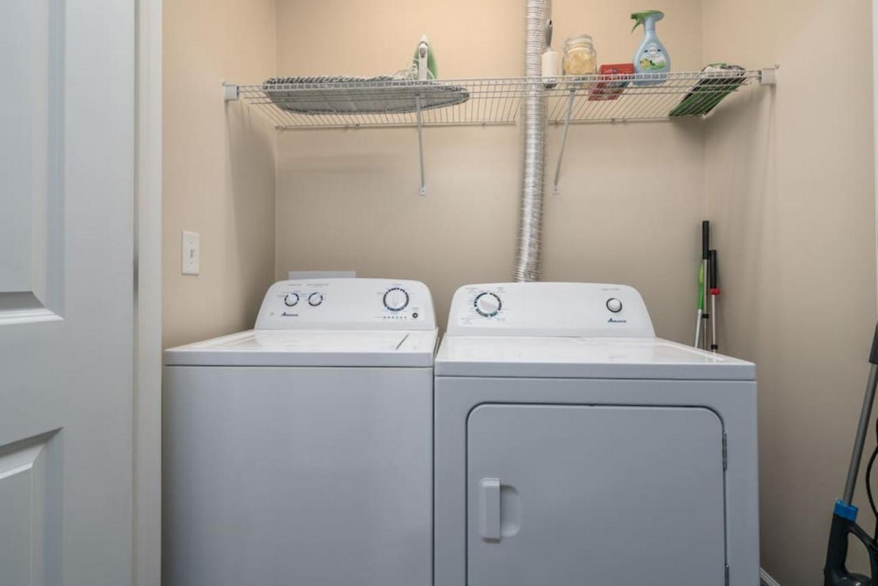 شقة Private Bed Downtown Indy - Shared إنديانابوليس المظهر الخارجي الصورة