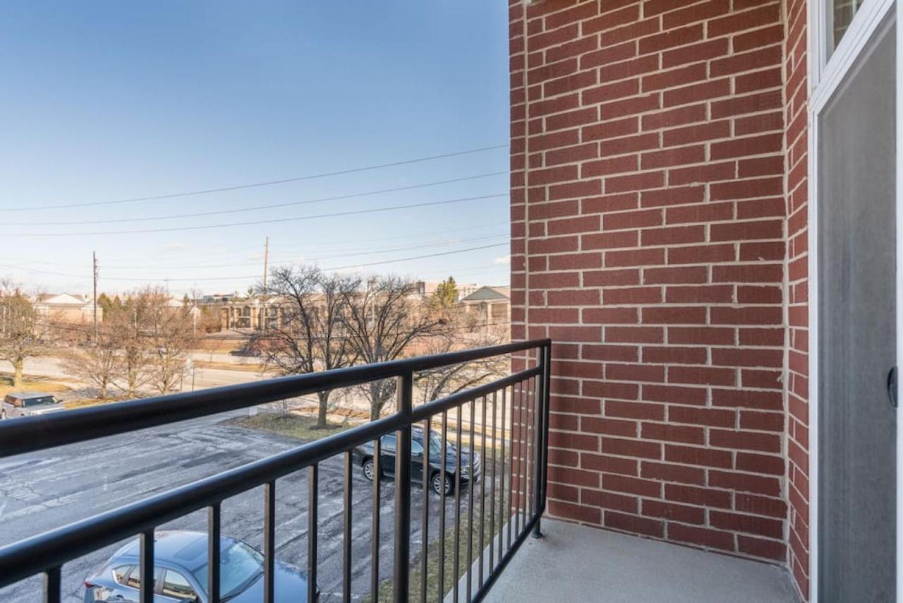 شقة Private Bed Downtown Indy - Shared إنديانابوليس المظهر الخارجي الصورة